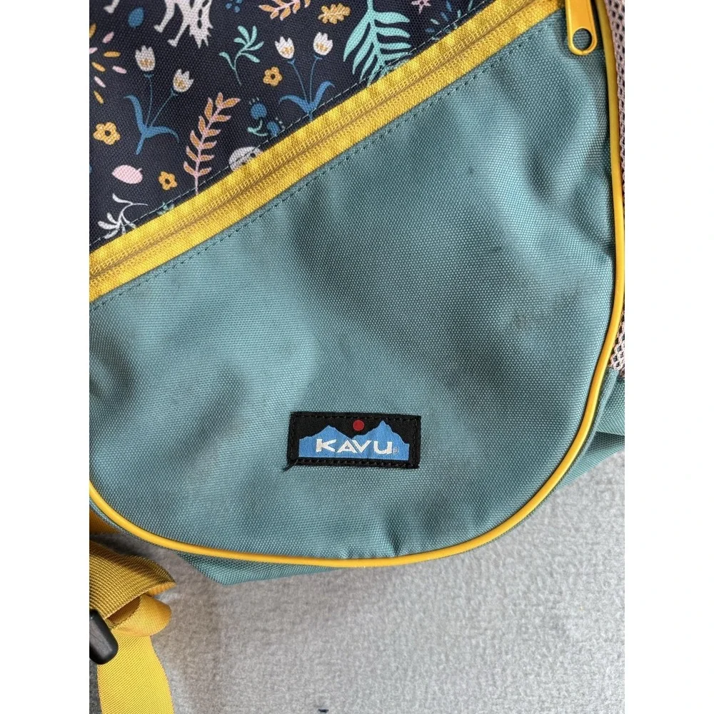 KAVU Green 20in Rope Sling Backpack Nature Print Water Bottle Pocket